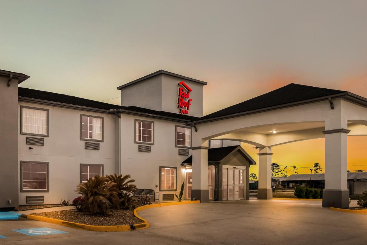 Red Roof Inn & Suites Lake Charles Exterior photo