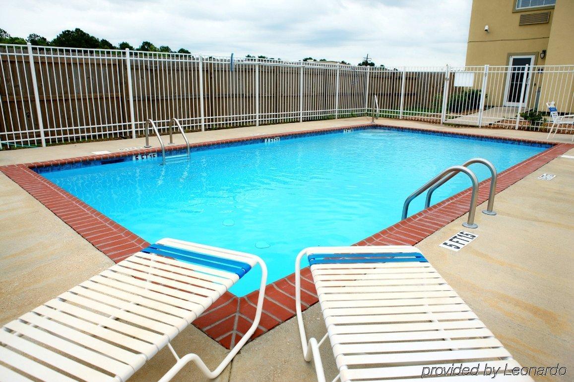 Red Roof Inn & Suites Lake Charles Exterior photo