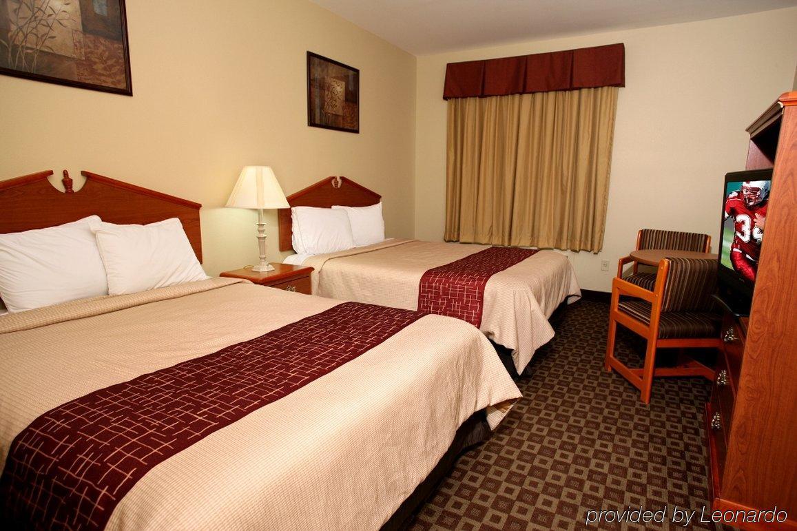Red Roof Inn & Suites Lake Charles Room photo